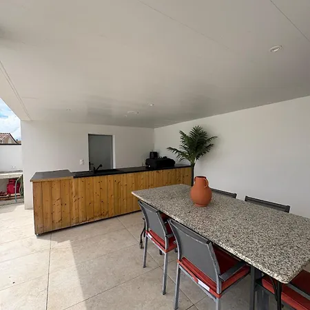 Maison Moderne Avec Piscine *