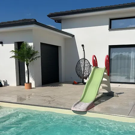 Maison Moderne Avec Piscine A 20 Mn De Centre Villa *