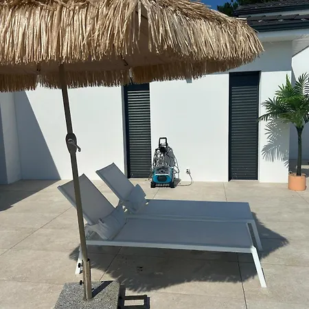 Villa Maison Moderne Avec Piscine