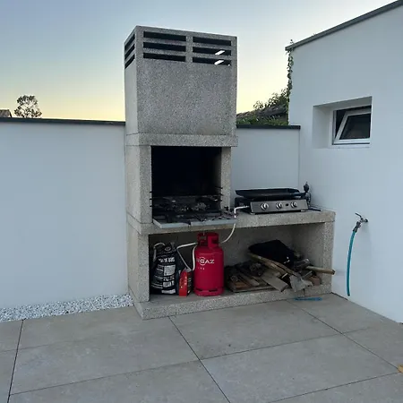 Villa Maison Moderne Avec Piscine A 20 Mn De Centre *