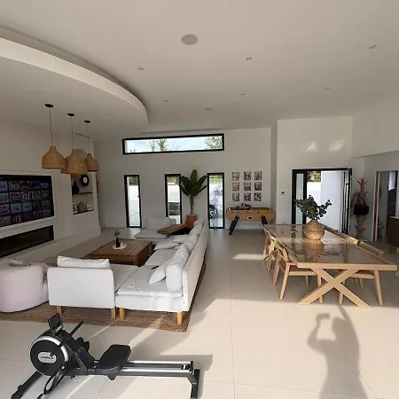 Villa Maison Moderne Avec Piscine *